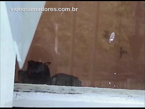❤️ Raġel qarn iħares lit-tfajla tiegħu ma' raġel ieħor, jirreġistra video fuck mingħajr ma jfixkel lill-koppja ️❌ Super porn lilna ☑