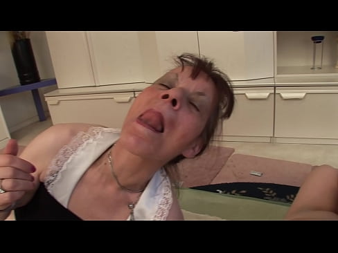 ❤️ Żewġ nanniet u nannu wieħed għandhom threesome ️❌ Super porn lilna ☑
